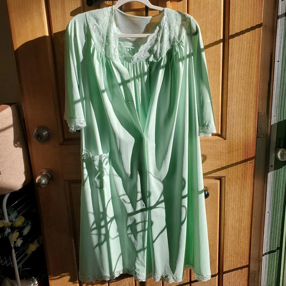 Vintage Shadowline Peignior Set - Picture 2 of 8